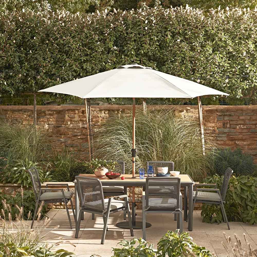 Contemporary cottagecore: Turn your English summer garden into a romantic oasis