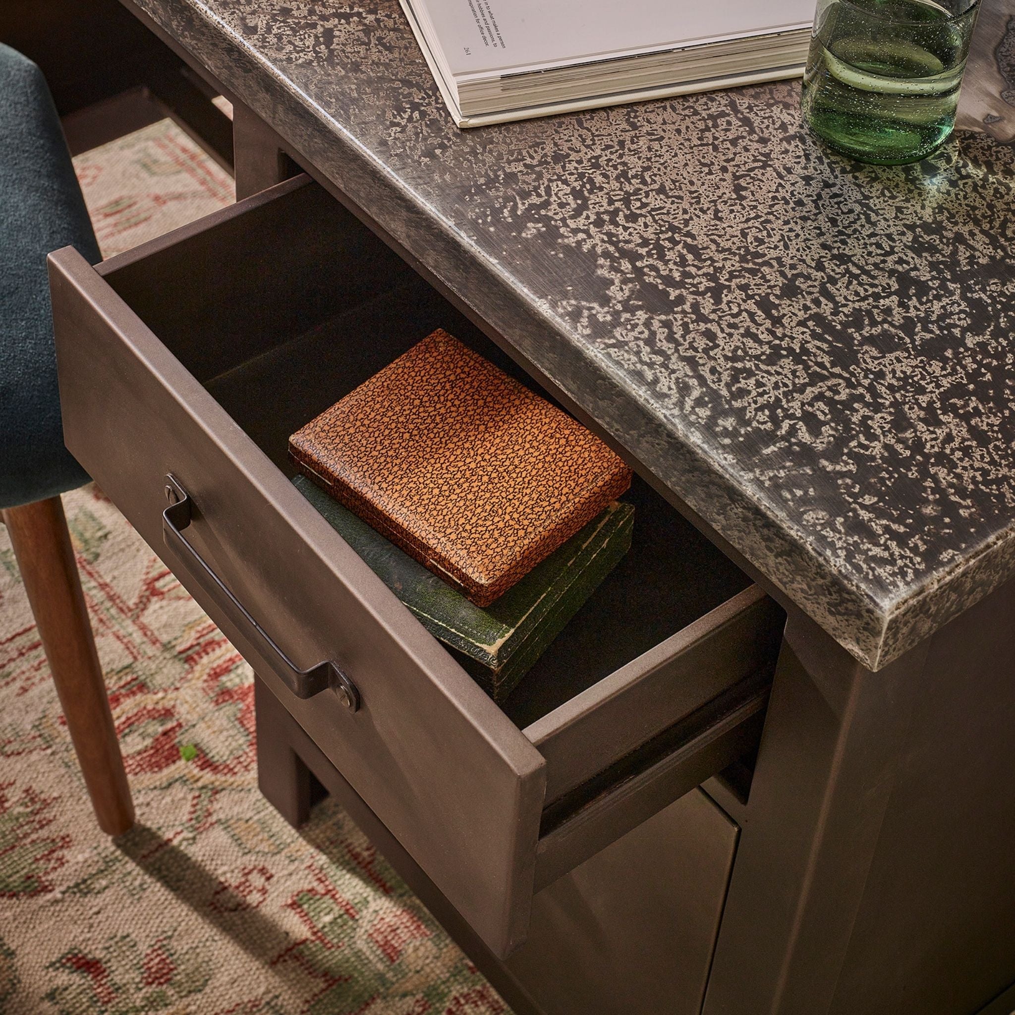 Mercury Desk