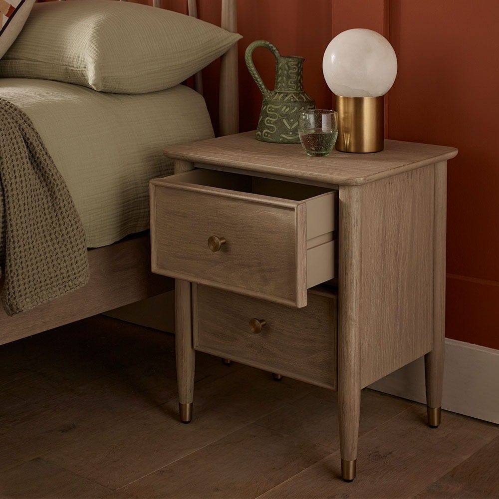 WILLOW BEDSIDE