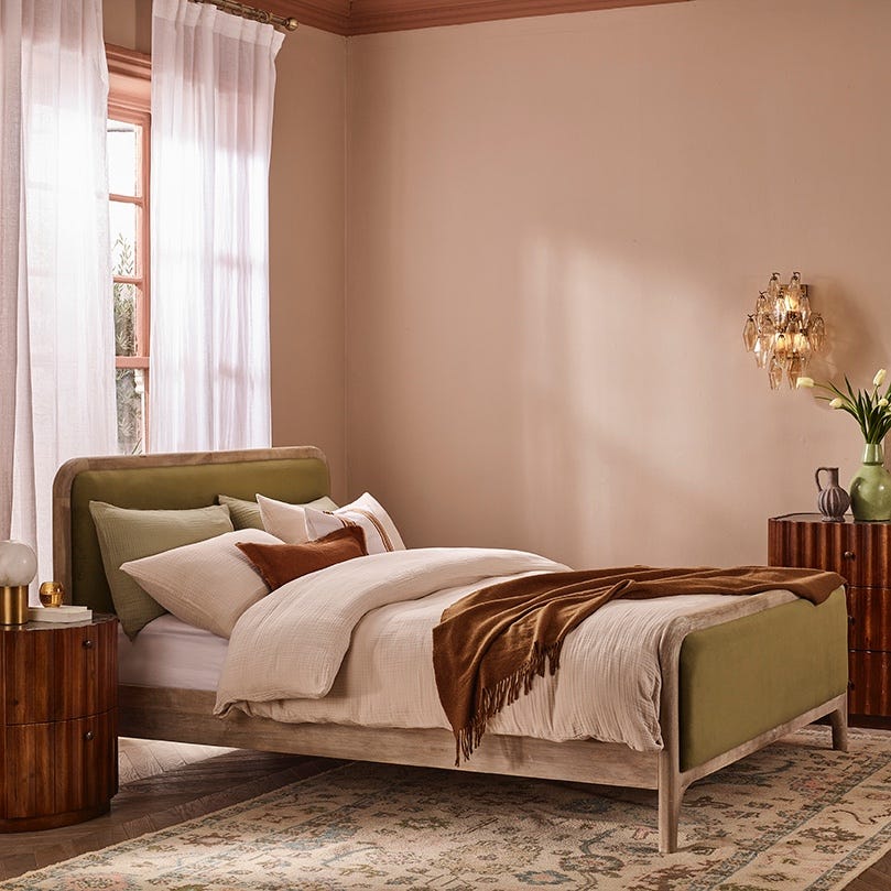 Mabel Kingsize Bed Apple