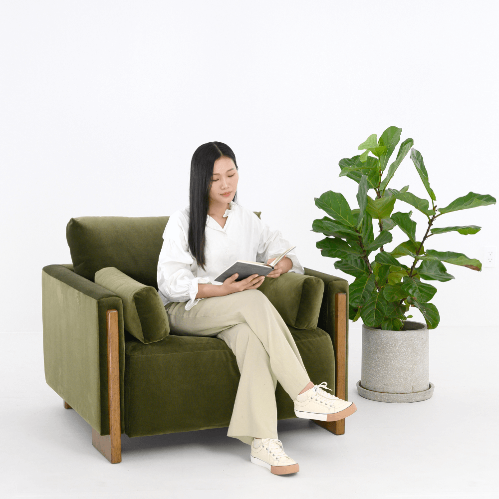 AUDREY ARMCHAIR IN GREEN VELVET