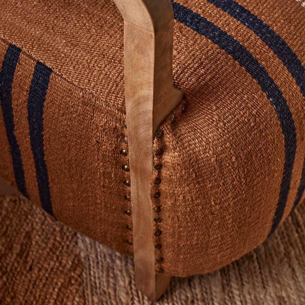 AVIATOR LOVESEAT IN STRIPED RUG