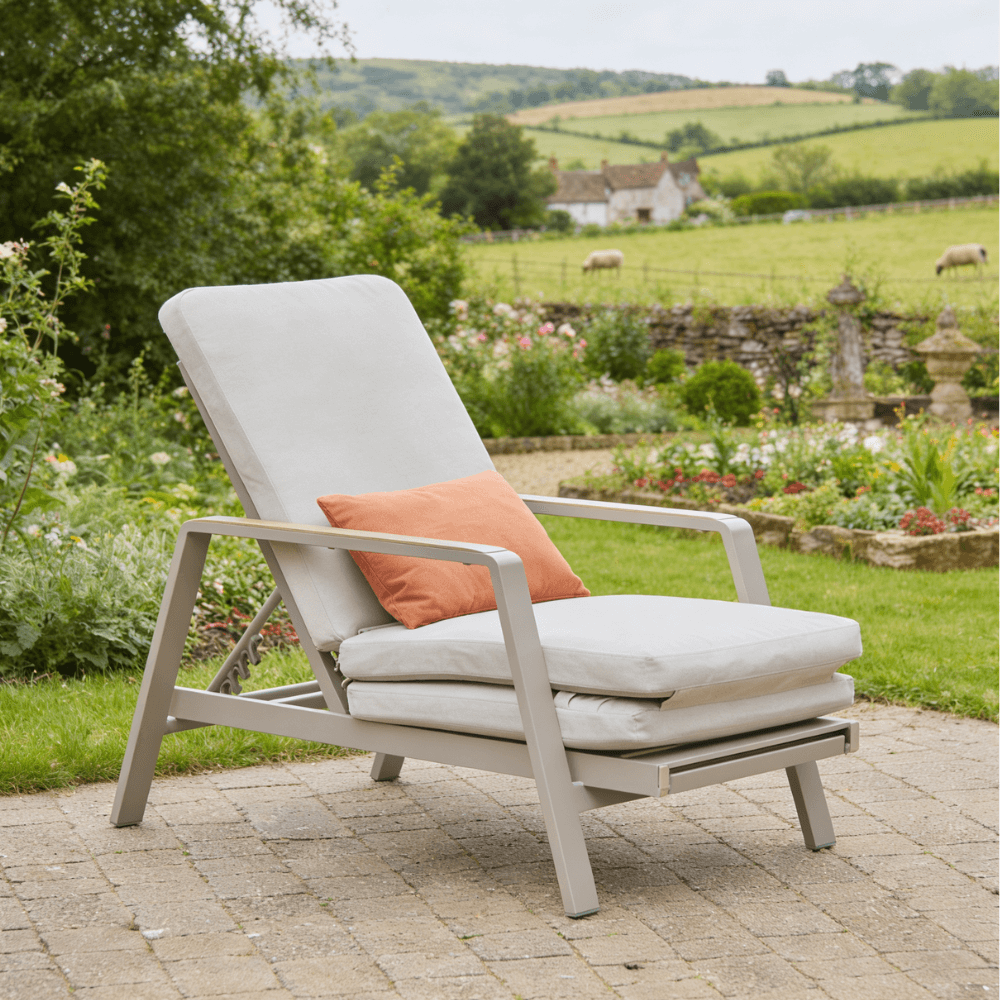 EMILIA SUNLOUNGER AND CUSHION