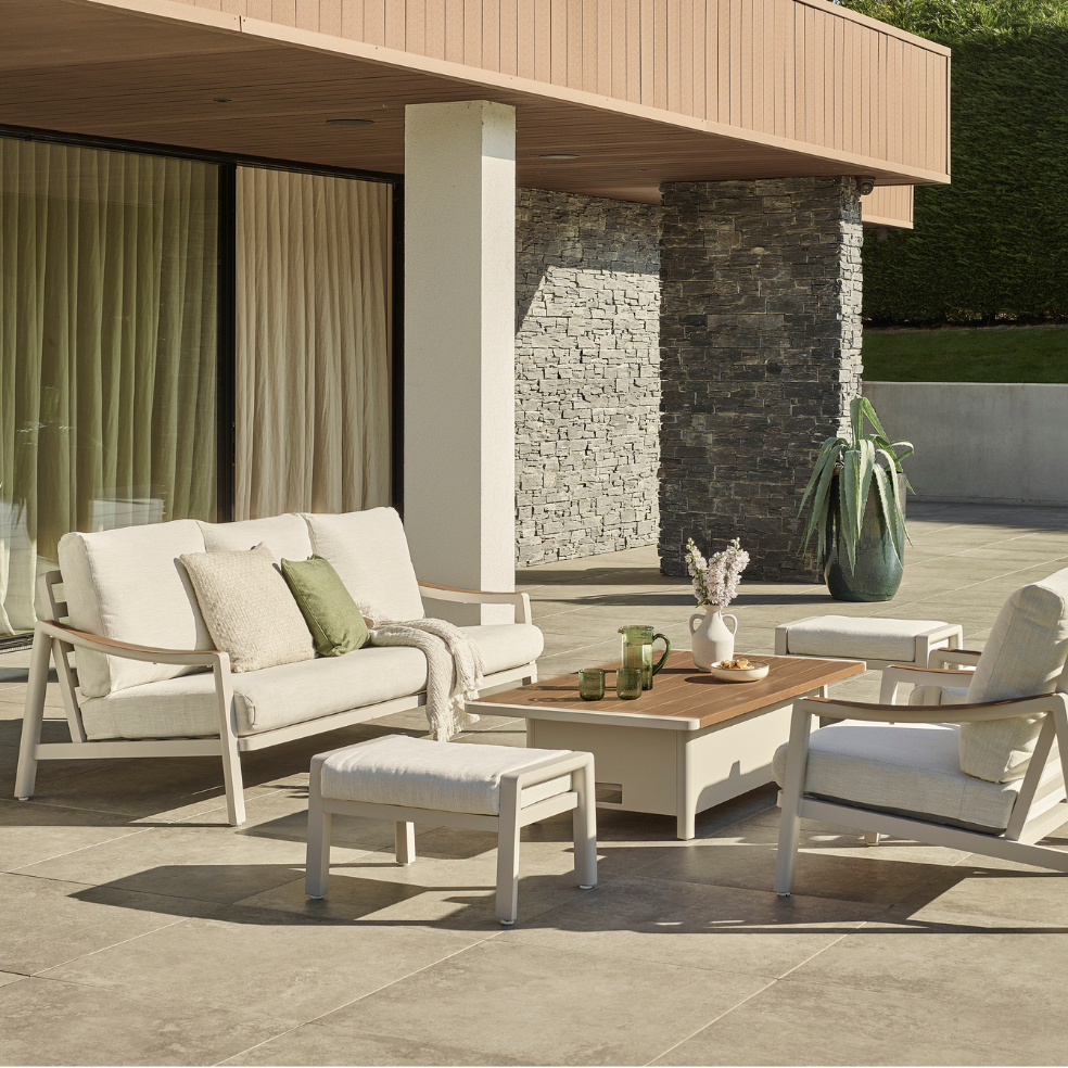 LEENA LOUNGE DINING SET