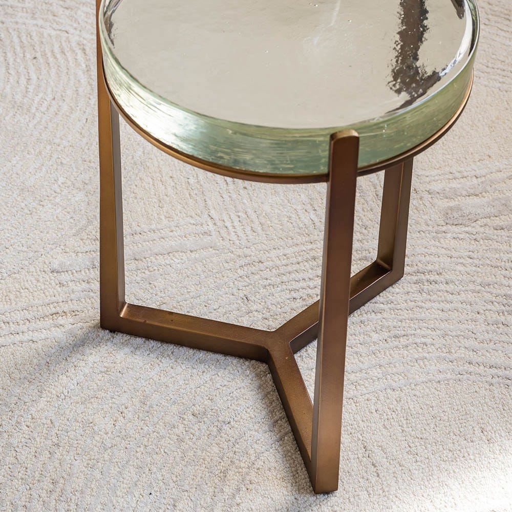 MOLTEN SIDE TABLE IN CLEAR - LOW