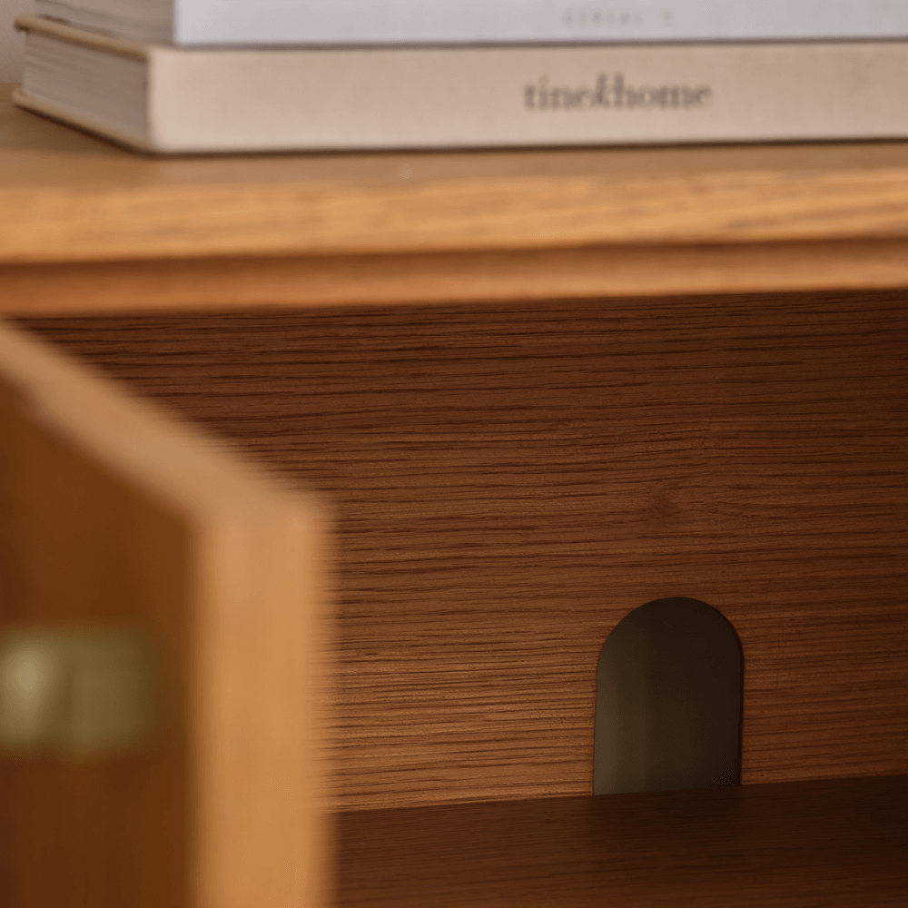 UMI SIDEBOARD