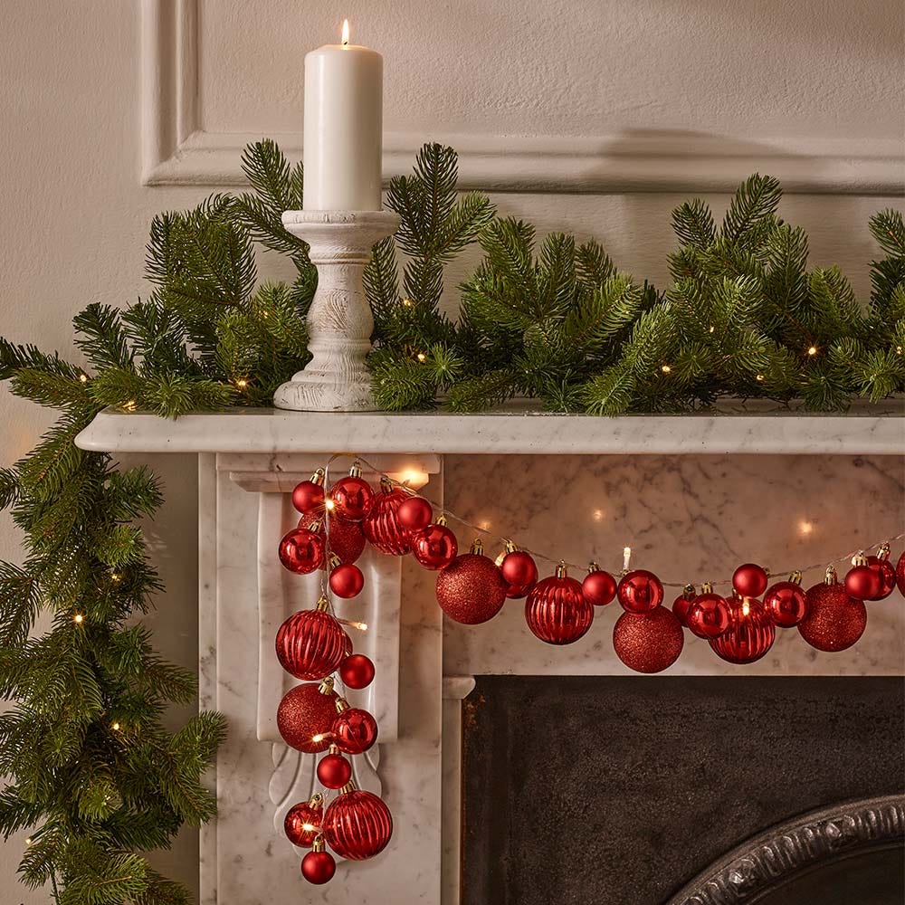 Retro 2m Bauble Garland - Red