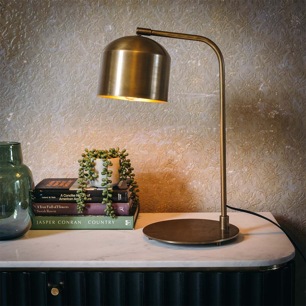 Study outlet light lamp