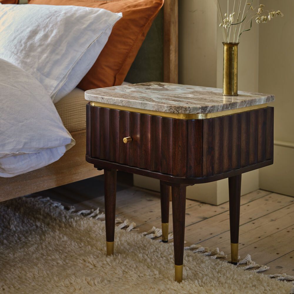 Vintage bedside deals drawers