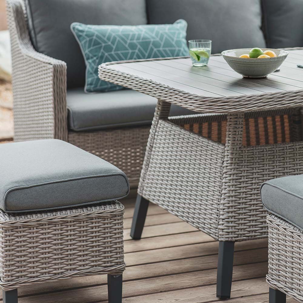 Lounge dining outlet set wicker