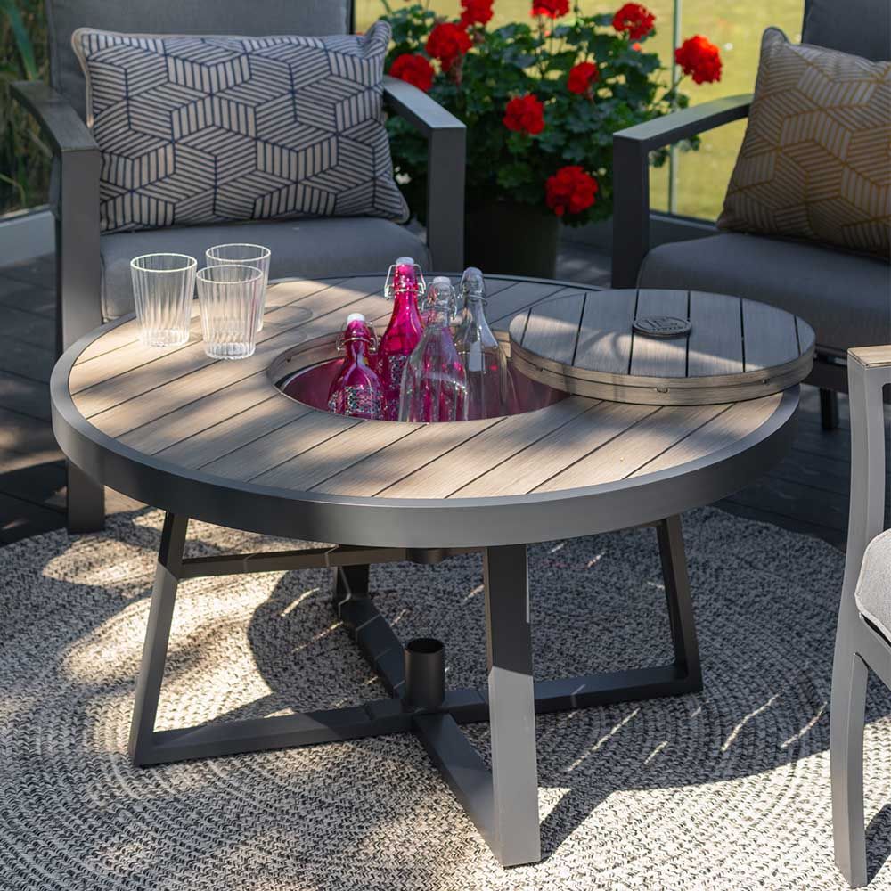 Outdoor coffee table with sales ice bucket