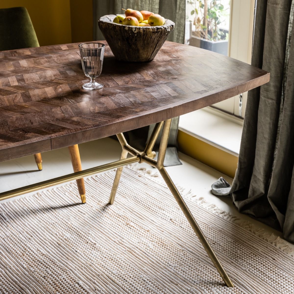Parker dining shop table